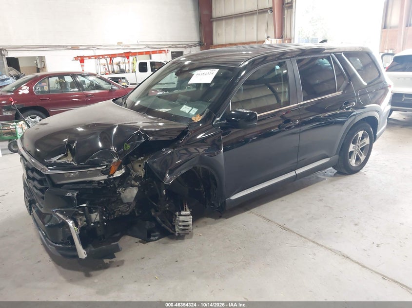 2025 Honda Pilot Ex-L, Left Front, IAAI, VIN 5FNYG1H40SB074731 — photo 2