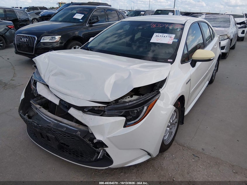 2020 Toyota Corolla Hybrid Le, Front End, IAAI, VIN JTDEBRBE8LJ017107 — photo 2