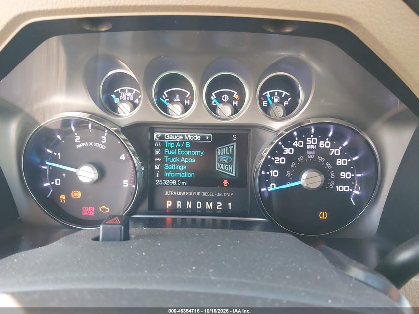 2011 FORD F-250 LARIAT · Фото 7
