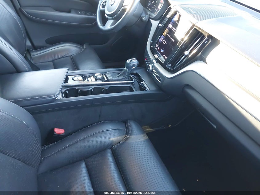 VOLVO XC60 - zdjęcie 5