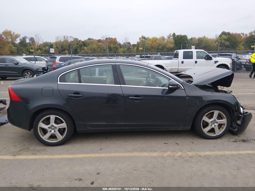 2012 VOLVO S60 T5 · Photo 13