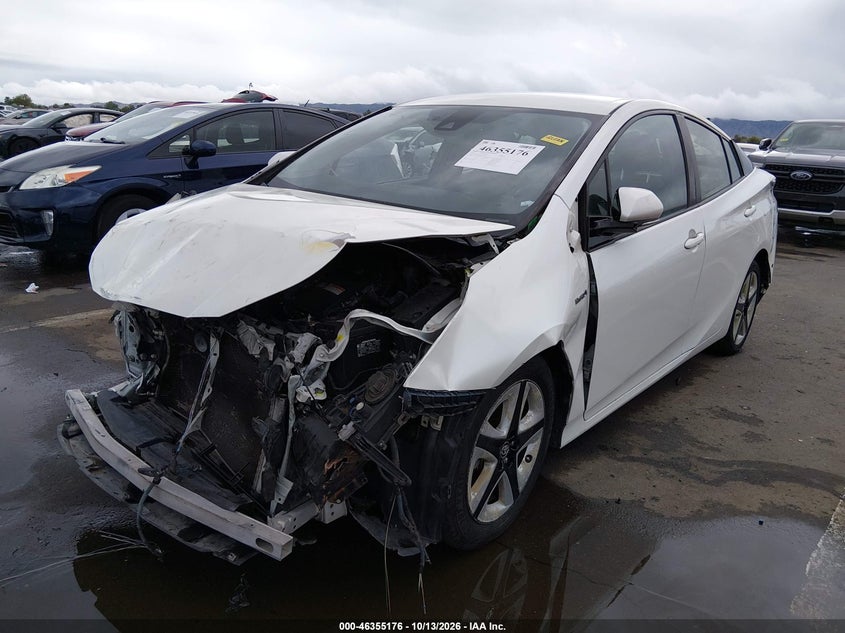2017 Toyota Prius Four Touring, Удар спереди, IAAI, VIN JTDKARFU6H3035950 — фото 2