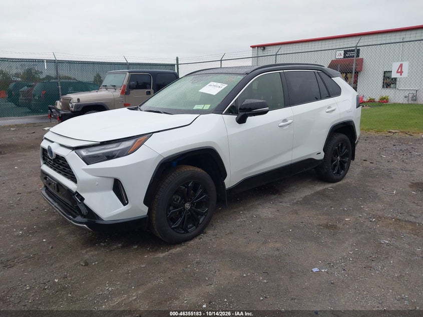 2024 Toyota Rav4 Hybrid Xse, Front End, IAAI, VIN JTME6RFV4RD558841 — photo 2