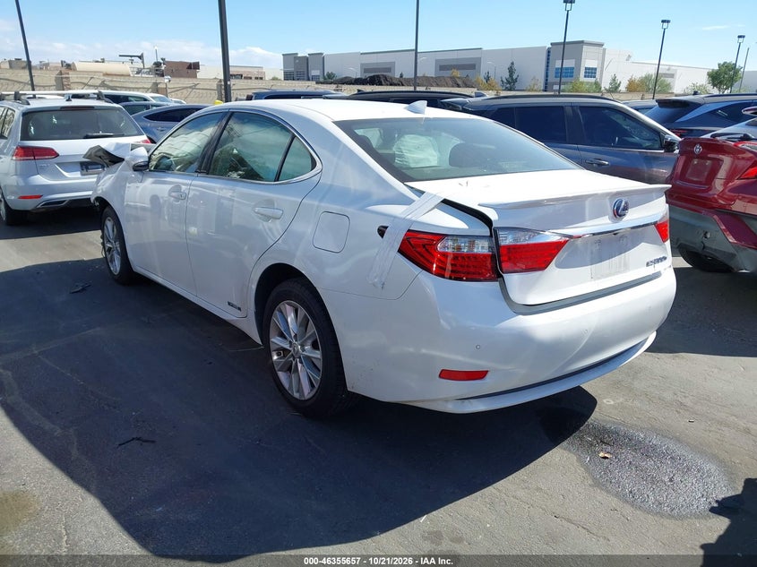 Vin: jthbw1gg3f2080535, lot: 46855923, lexus es 300h 20153