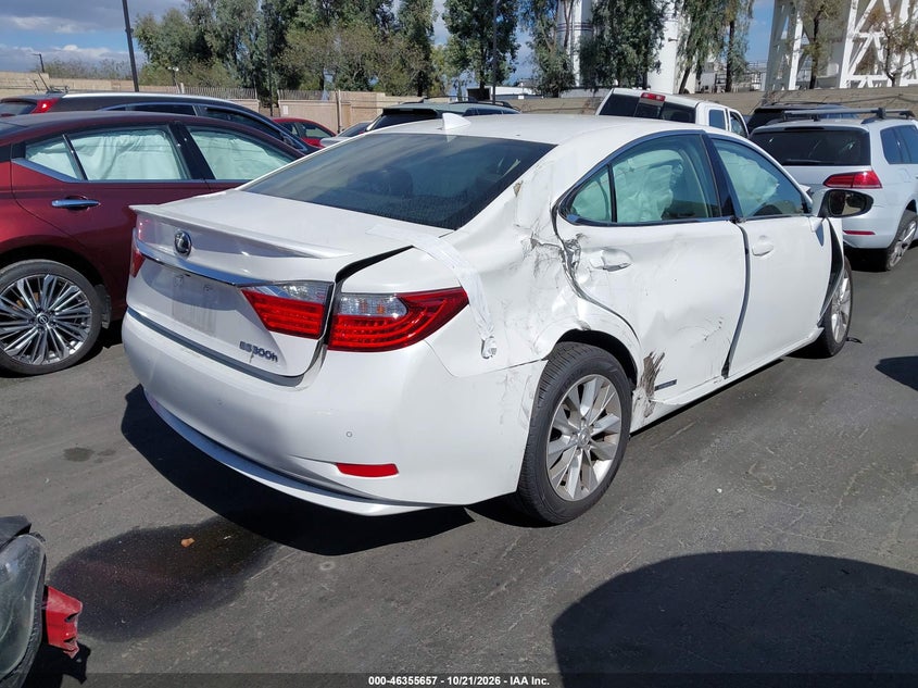 Vin: jthbw1gg3f2080535, lot: 46855923, lexus es 300h 20154