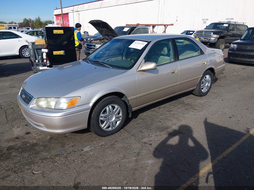 2001 Toyota Camry Ce, Обычный износ, IAAI, VIN 4T1BG22K11U083748 — фото 2