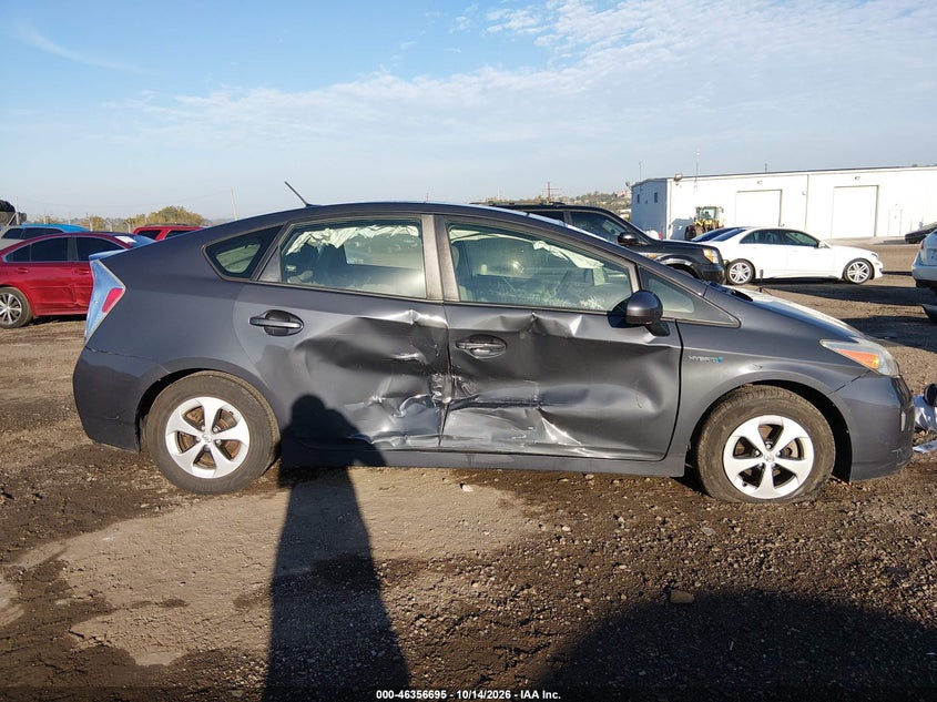 TOYOTA PRIUS - zdjęcie 6
