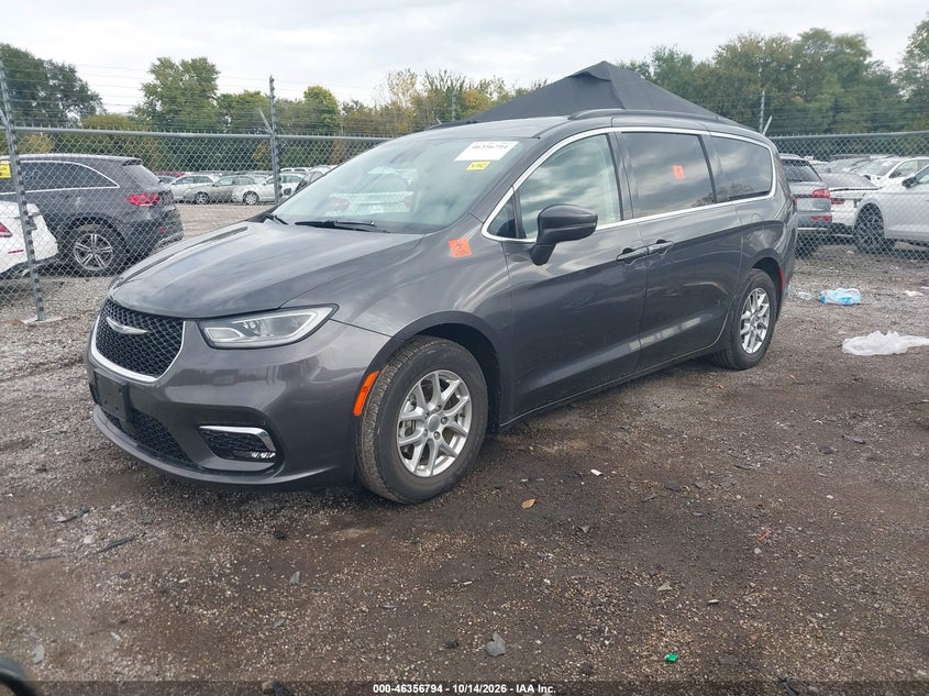 2022 Chrysler Pacifica Touring L, Biohazard, IAAI, VIN 2C4RC1BGXNR198453 — photo 2