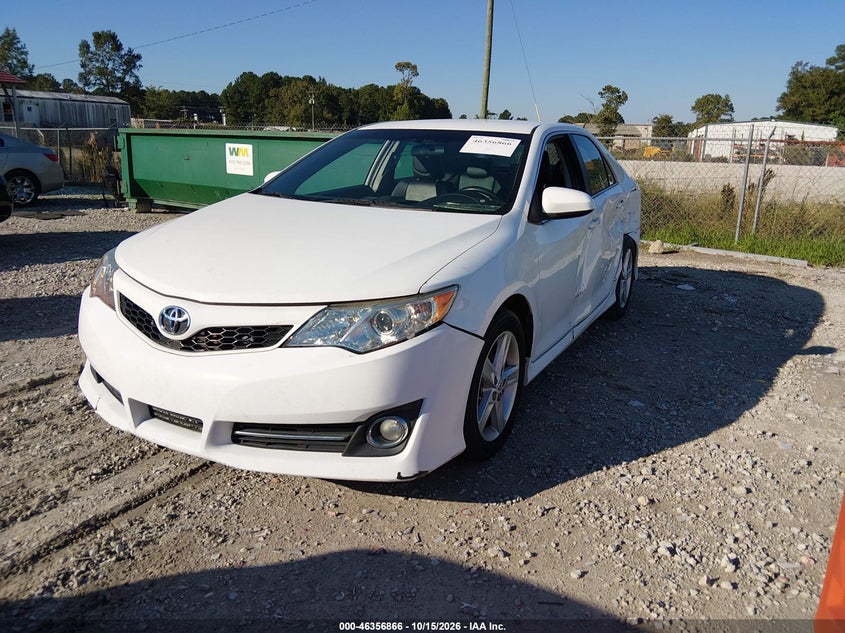 2012 Toyota Camry Se, Front & Rear, IAAI, VIN 4T1BF1FK3CU174529 — photo 2