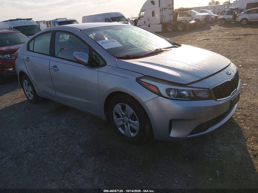 Vin: 3kpfl4a76he138472, lot: 46857399, kia forte lx 2017 img_1