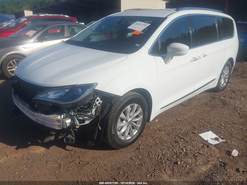 Vin: 2c4rc1bg8jr142943, lot: 46857518, chrysler pacifica touring l 20182