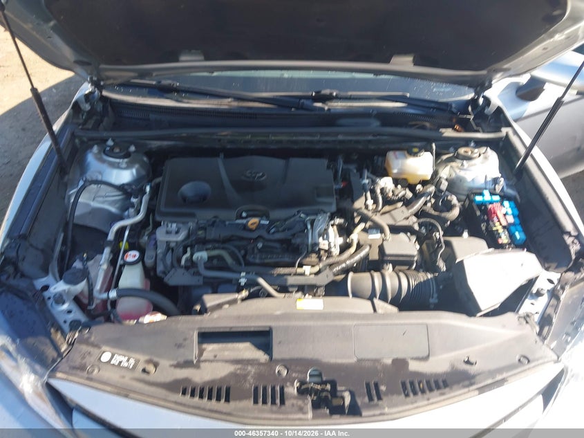TOYOTA CAMRY HYBRID - zdjęcie 10