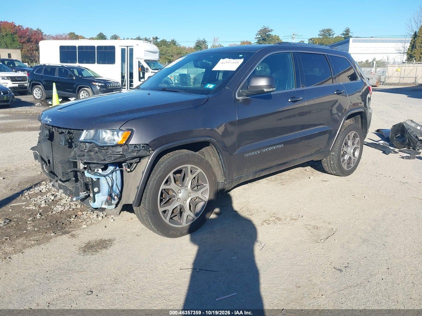 Vin: 1c4rjfbg8jc327005, lot: 46857638, jeep grand cherokee sterling edition 4x4 20182