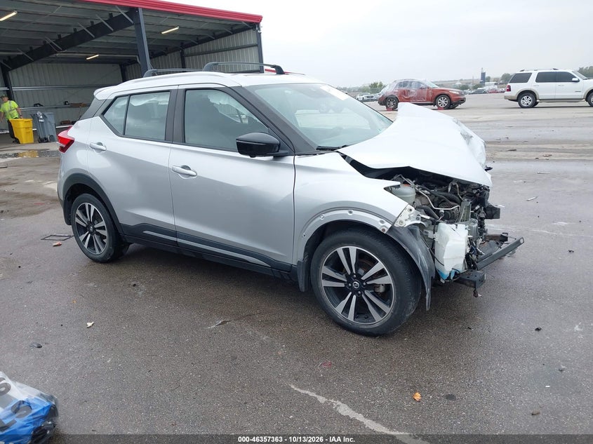 2020 Nissan Kicks SR Xtronic CVT