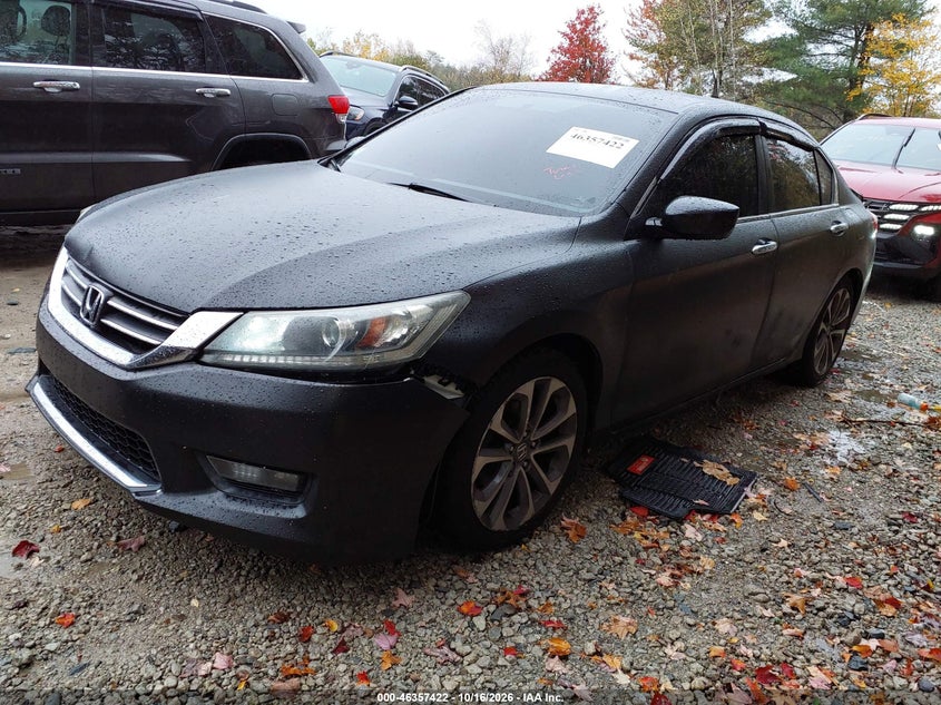 2015 Honda Accord Sport, Rear, IAAI, VIN 1HGCR2F55FA039401 — photo 2
