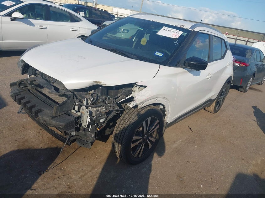 2019 Nissan Kicks Sr, Front End, IAAI, VIN 3N1CP5CUXKL537049 — photo 2