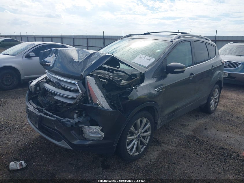 Vin: 1fmcu9j93juc62104, lot: 46857971, ford escape titanium 20182