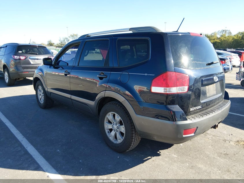 2009 KIA BORREGO LX · Photo 3
