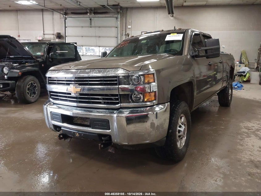 2015 Chevrolet Silverado 2500Hd Wt, Right Side, IAAI, VIN 1GC1KUE89FF124391 — photo 2