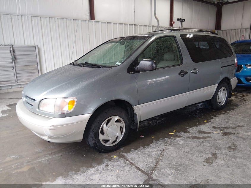 2000 Toyota Sienna Le/Xle, Обычный износ, IAAI, VIN 4T3ZF13C3YU292218 — фото 2