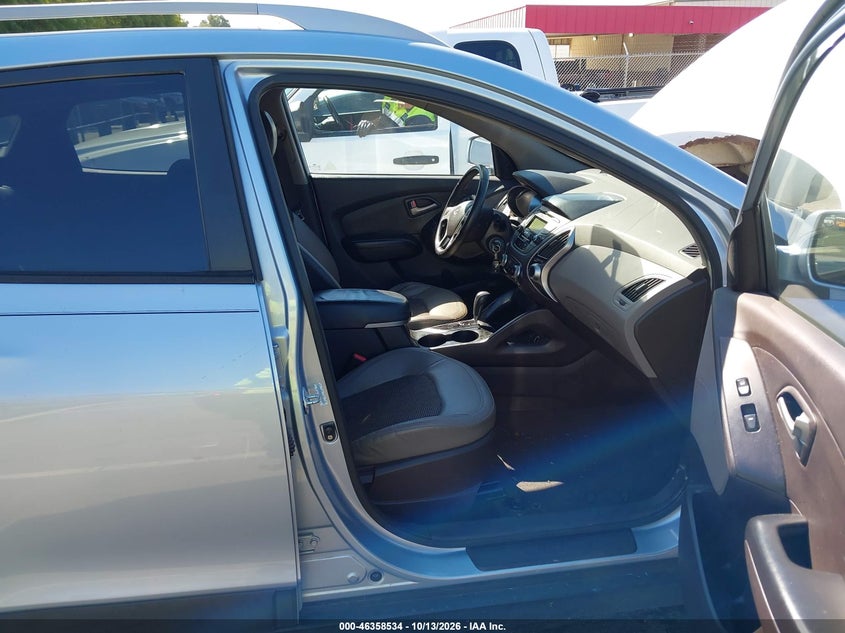 2011 HYUNDAI TUCSON GLS · Фото 5