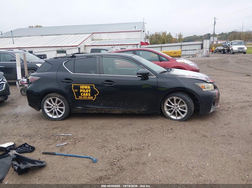2013 LEXUS CT 200H · Фото 13
