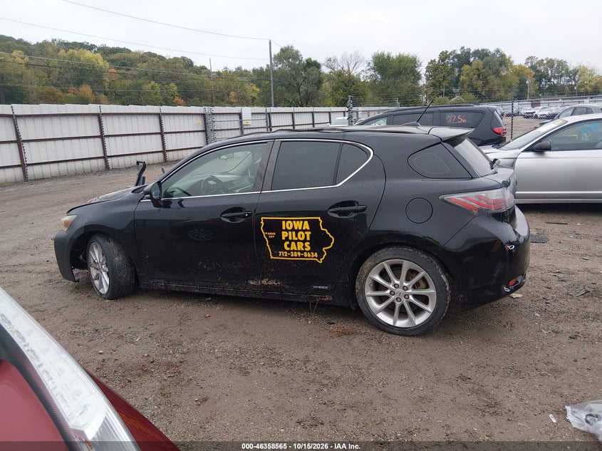 2013 LEXUS CT 200H · Фото 14