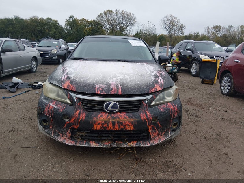 2013 LEXUS CT 200H · Фото 6