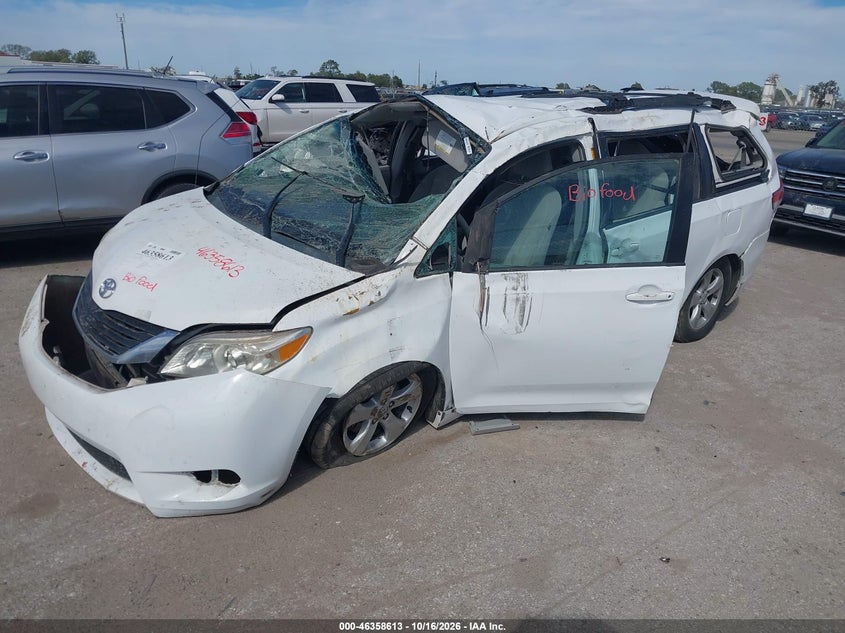 2014 Toyota Sienna Le V6 8 Passenger, Био/химия, IAAI, VIN 5TDKK3DC2ES447653 — фото 2