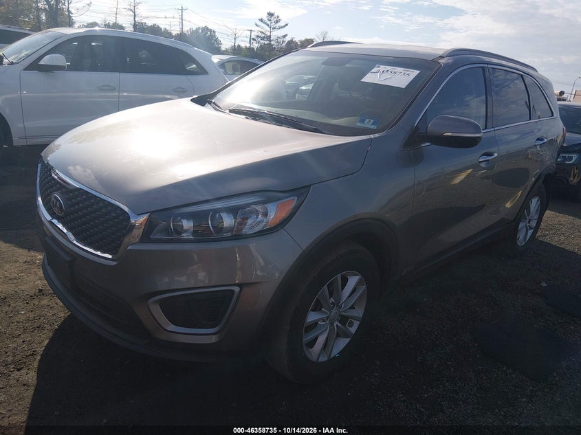 2018 Kia Sorento 2.4L Lx, Left Rear, IAAI, VIN 5XYPGDA37JG403012 — photo 2