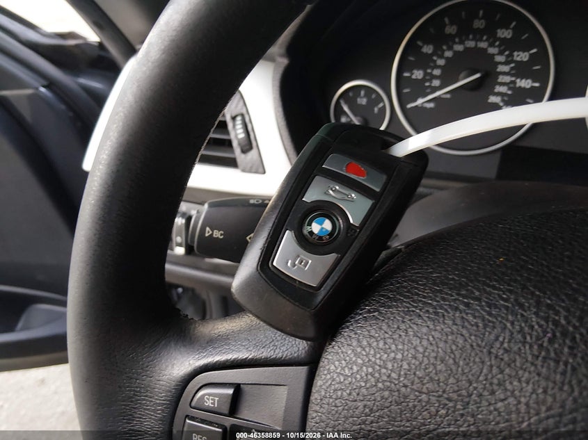 2017 BMW 320I XDRIVE · Фото 11