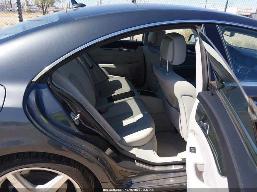 2013 MERCEDES-BENZ CLS 550 · Фото 8