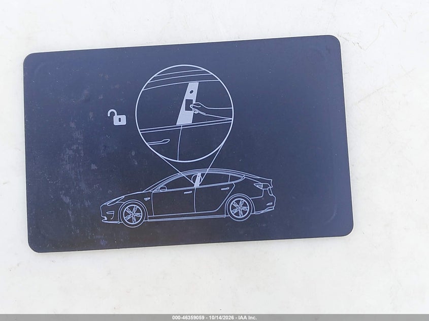 TESLA MODEL 3 - zdjęcie 11