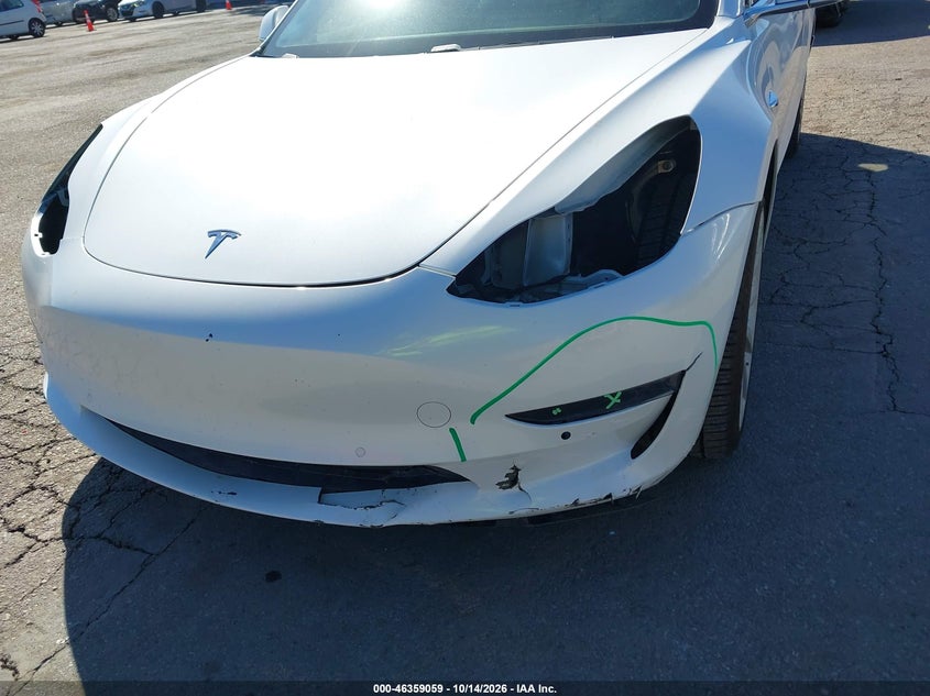 TESLA MODEL 3 - zdjęcie 6