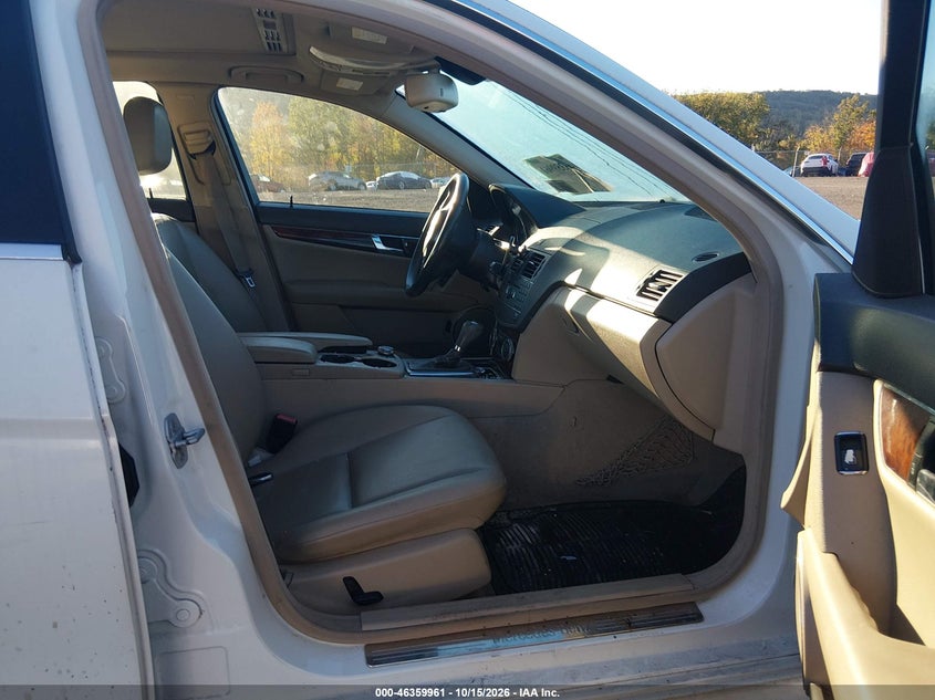 2010 MERCEDES-BENZ C 300 LUXURY 4MATIC/SPORT 4MATIC · Фото 5