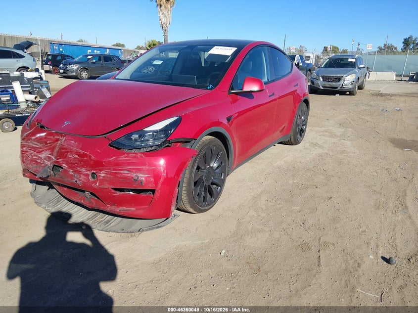2022 Tesla Model Y Performance Dual Motor All-Wheel Drive, Удар спереди, IAAI, VIN 7SAYGDEF9NF342755 — фото 2
