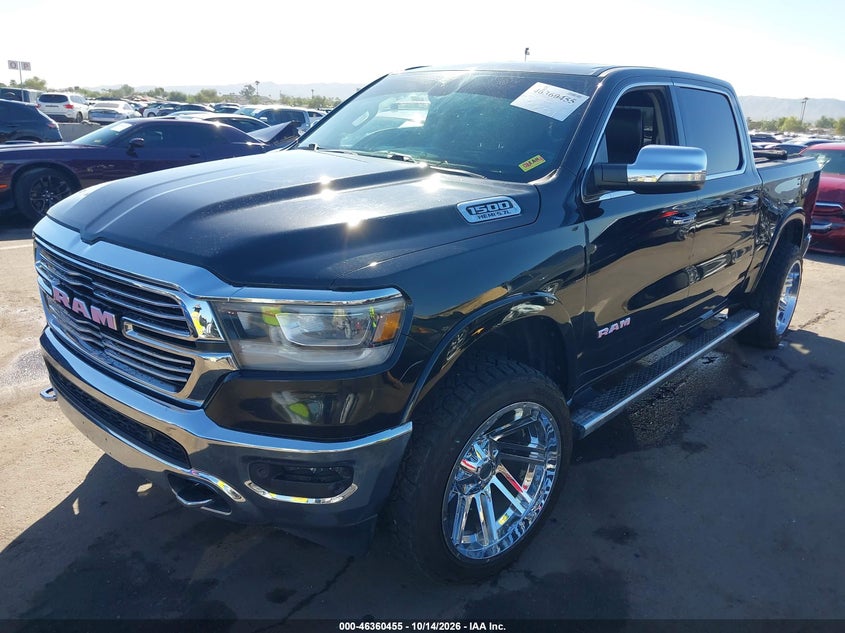 2019 Ram 1500 Laramie 4X4 5'7 Box, Правий бік, IAAI, VIN 1C6SRFJT0KN715271 — фото 2