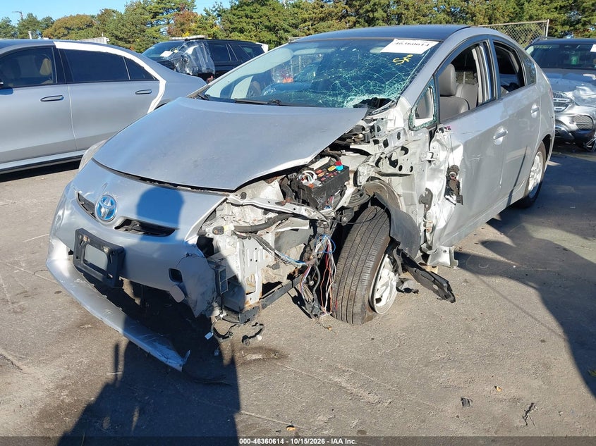 2010 Toyota Prius Iv, Left Side, IAAI, VIN JTDKN3DU9A0239962 — photo 2