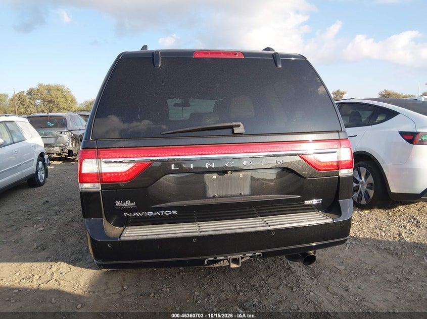 2015 LINCOLN NAVIGATOR · Фото 16