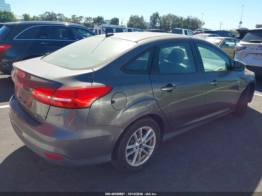 2015 FORD FOCUS SE · Фото 4