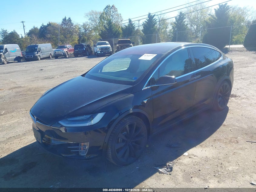 TESLA MODEL X - zdjęcie 2