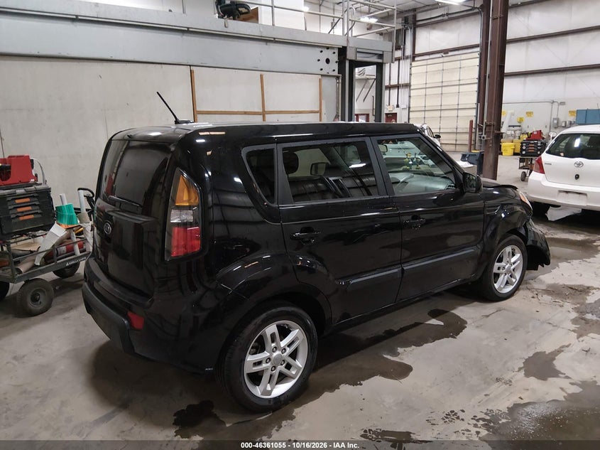 Vin: kndjt2a20b7271710, lot: 46861334, kia soul + 20114