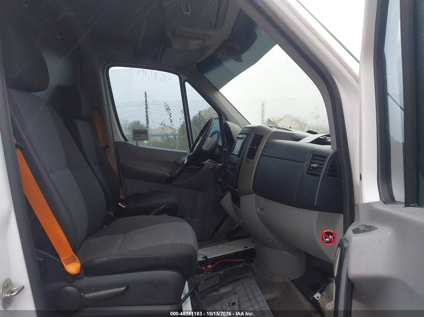2013 FREIGHTLINER SPRINTER 2500 · Фото 5