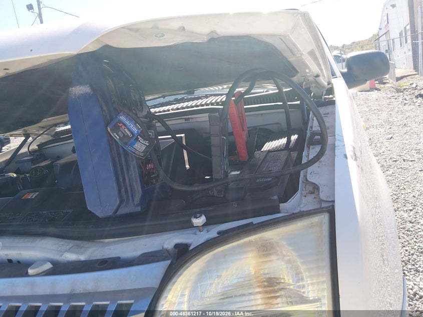 MERCURY MOUNTAINEER 2002 VIN 4M2ZU86W32ZJ39201