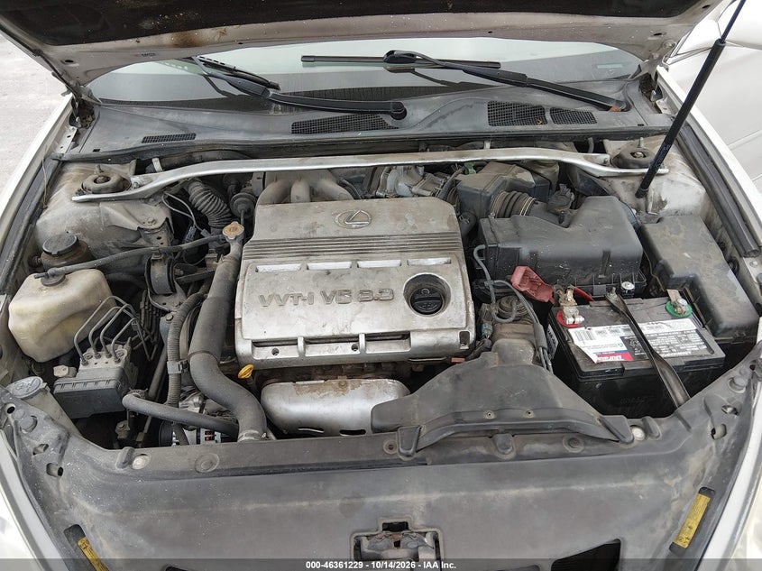 2005 LEXUS ES 330 · Фото 10