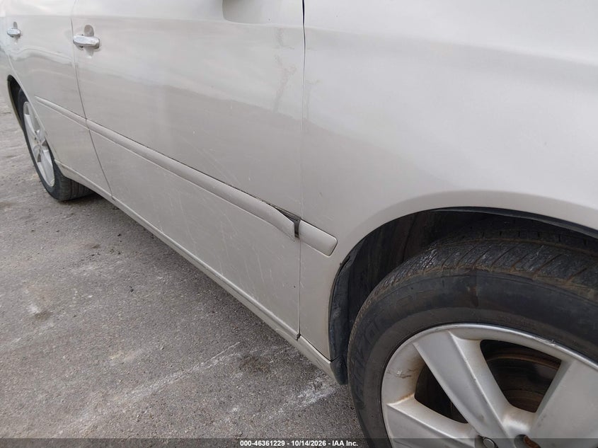2005 LEXUS ES 330 · Фото 12