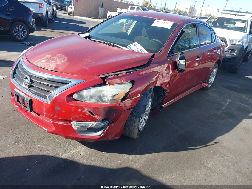 2013 Nissan Altima 2.5 S, Left Front, IAAI, VIN 1N4AL3AP4DC131225 — photo 2