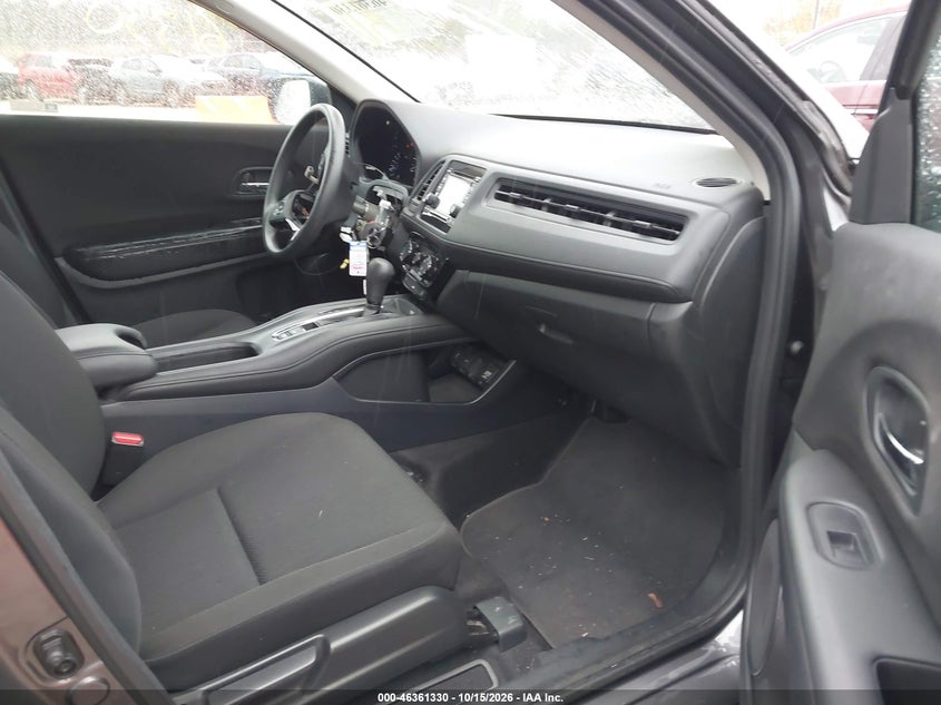 2018 HONDA HR-V LX · Фото 5