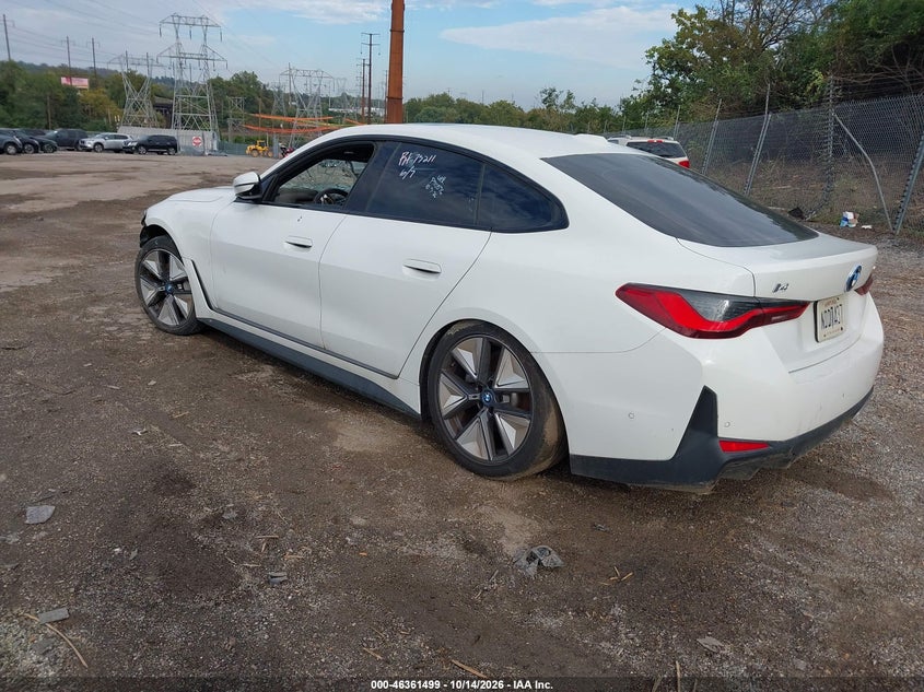 Vin: wby43aw05pfp70576, lot: 46861778, bmw i4 edrive35 20233