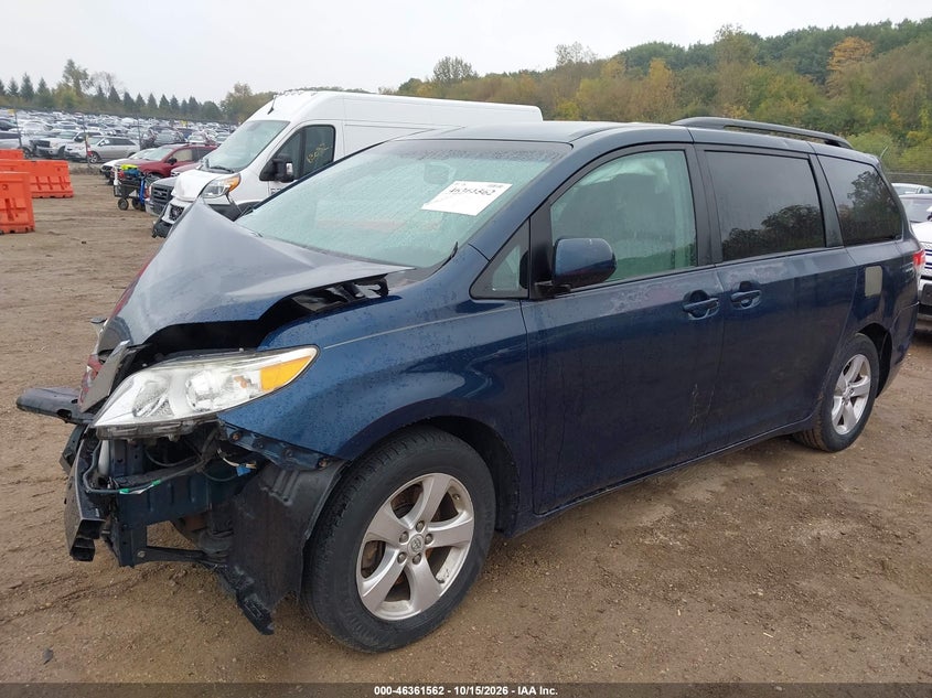 Vin: 5tdkk3dc6bs050930, lot: 46861841, toyota sienna le v6 20112